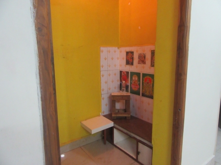 5) Li Id : 183 - Puja Room.JPG